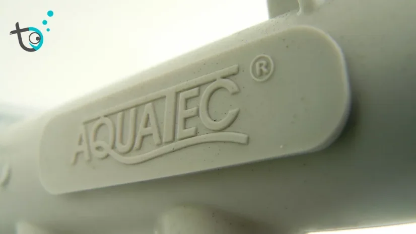 Logo Aquatec na rozdělovači vzduchu